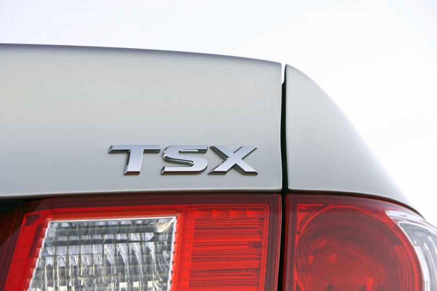 Логотип Acura TSX 2008 года  (фото 165 из 210)